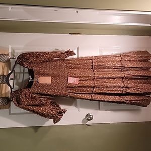 NWT Ivy City Co Brown Dress Stretchy - Size Medium